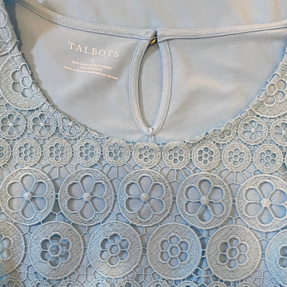 Talbots Aqua Blue Floral Lace Scoop Neck Shell Sleeveless top - Picture 4 of 4